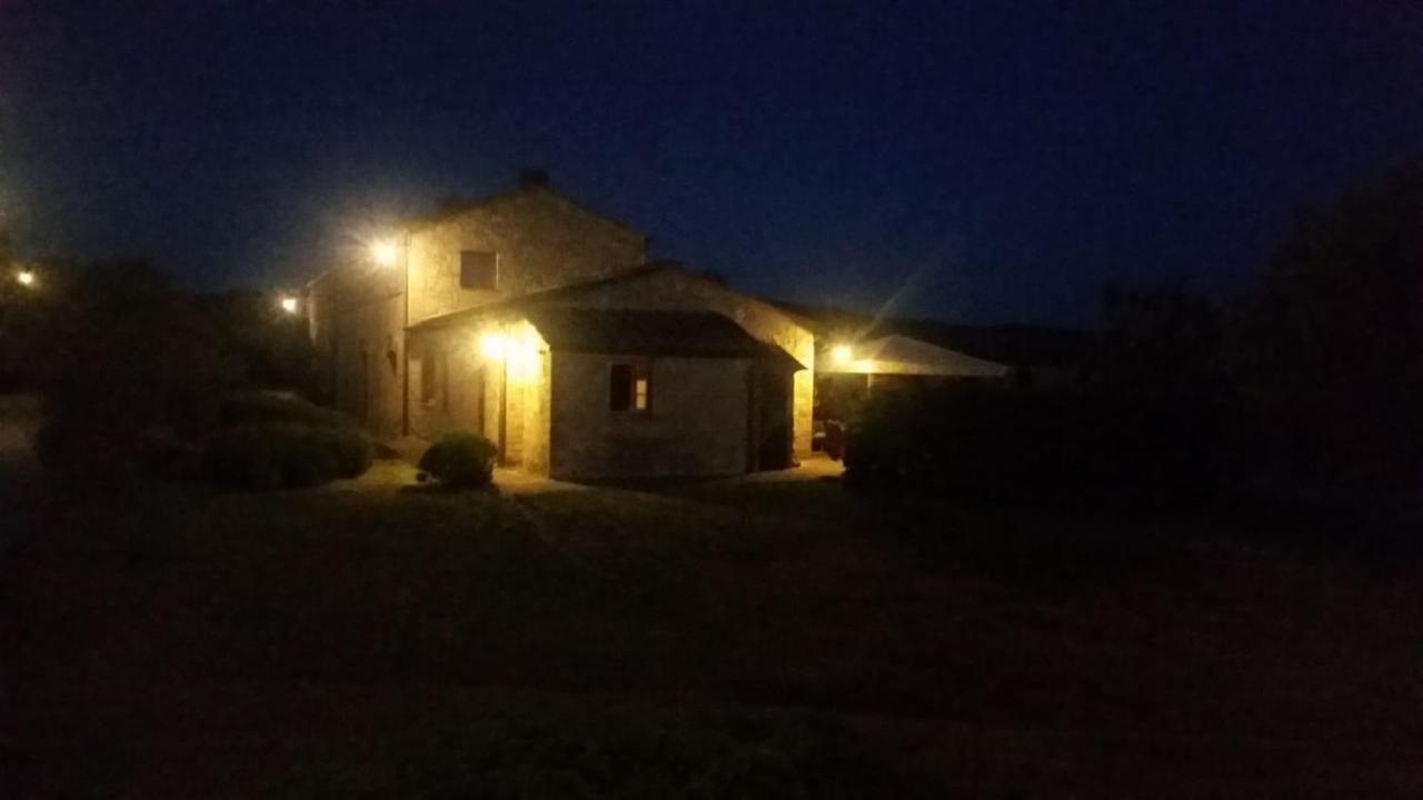 Casa Country House Girasole Vakantie Huis-Wakacje Huis Asciano Zewnętrze zdjęcie