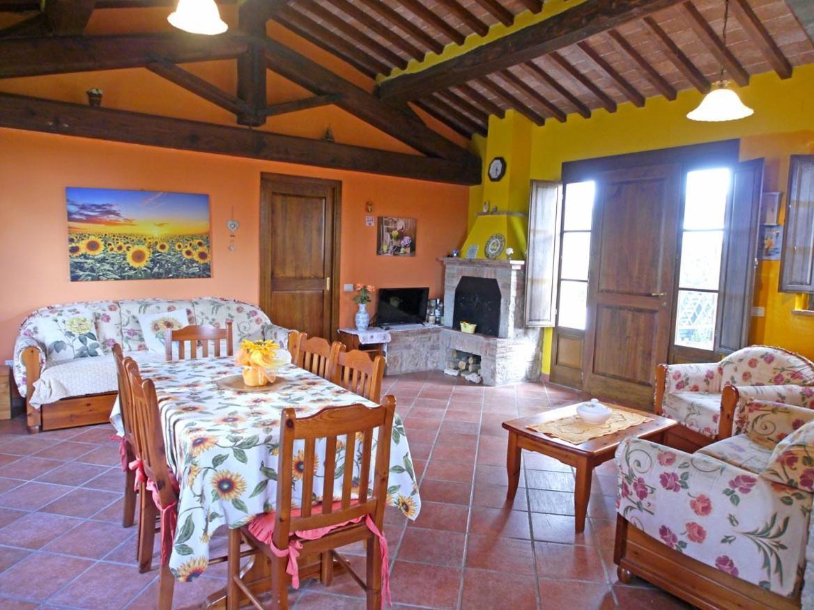 Casa Country House Girasole Vakantie Huis-Wakacje Huis Asciano Zewnętrze zdjęcie