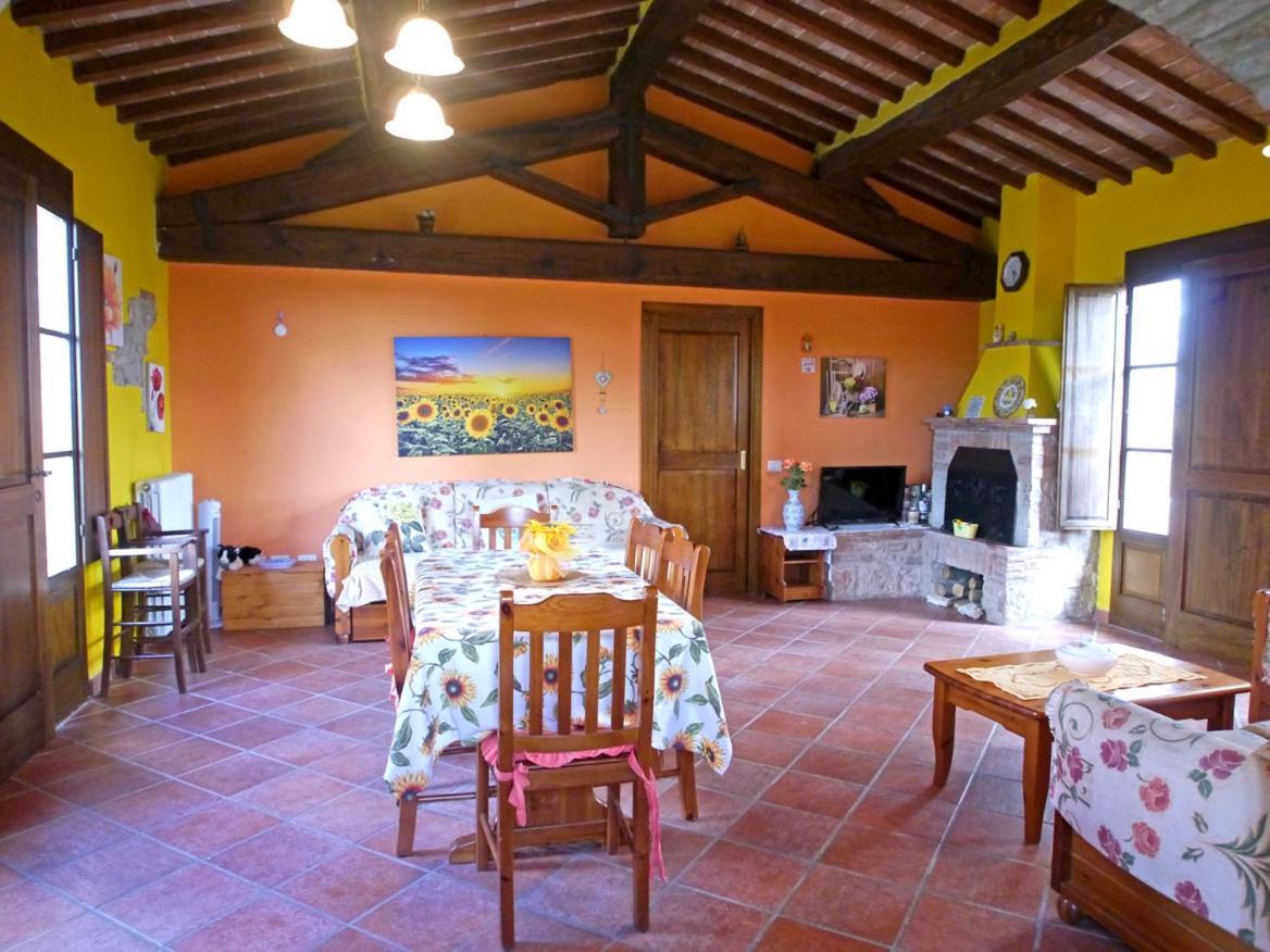 Casa Country House Girasole Vakantie Huis-Wakacje Huis Asciano Zewnętrze zdjęcie